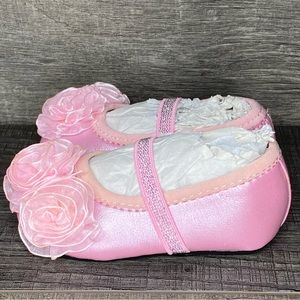 STUART WEITZMAN Infant Flats Size 2 New